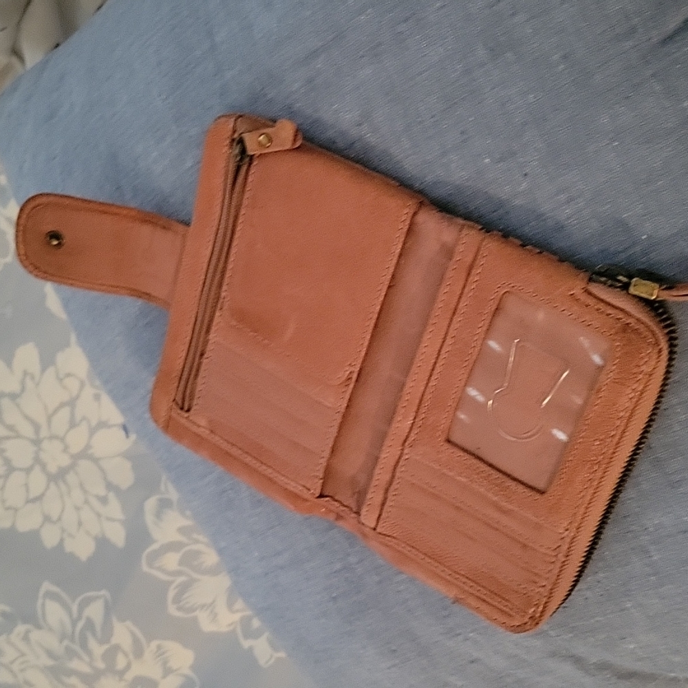 Wallet - Picture 4 of 10